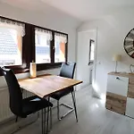 Haus Hees - Urlaub Im Gletscherkessel Praeg Apartamento *