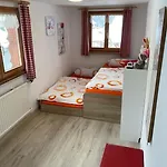 Apartman Haus Hees - Urlaub Im Gletscherkessel Praeg