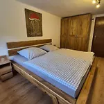 Haus Hees - Urlaub Im Gletscherkessel Praeg Apartman