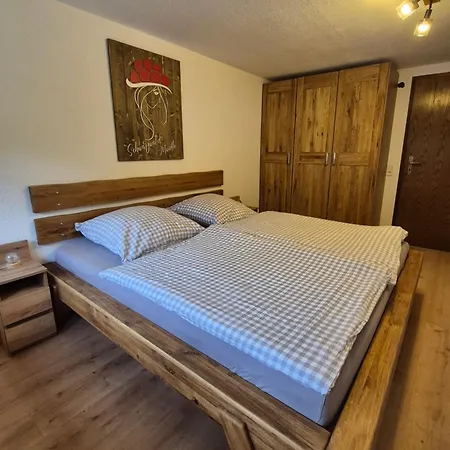 Haus Hees - Urlaub Im Gletscherkessel Praeg Apartamento