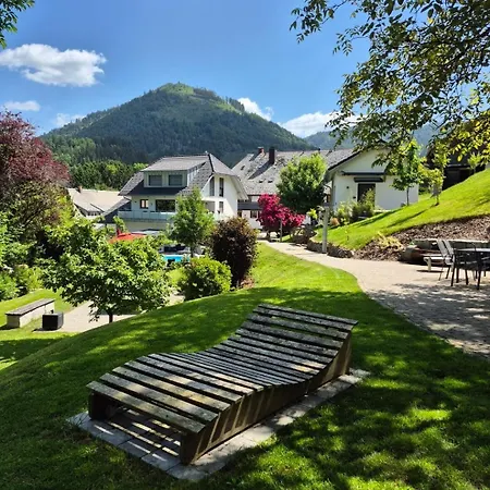Haus Hees - Urlaub Im Gletscherkessel Praeg